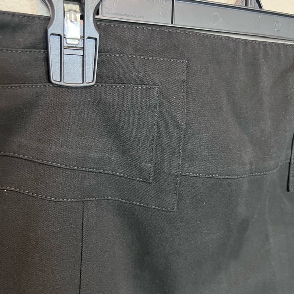 Express Black Pencil Skirt - Picture 2 of 12